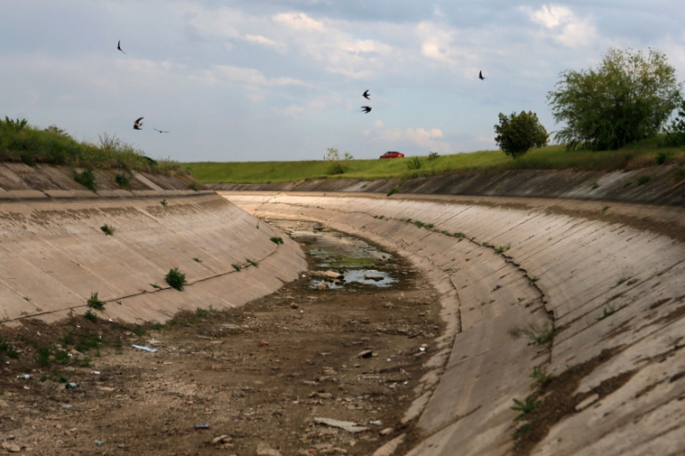 Ukraine crimea canal - Hidden water war