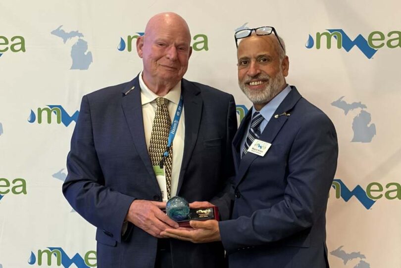 Steve Aiken receiving the 2026 MWEA President's Award for contributions to the wastewater industry