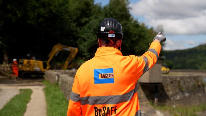 Costain worker on a United Utilities maintenance site in the North West of England