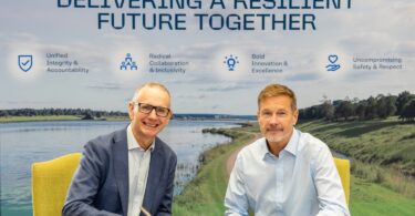 Mike McNicolas of AtkinsRéalis and John Halsall of South East Water at framework signing